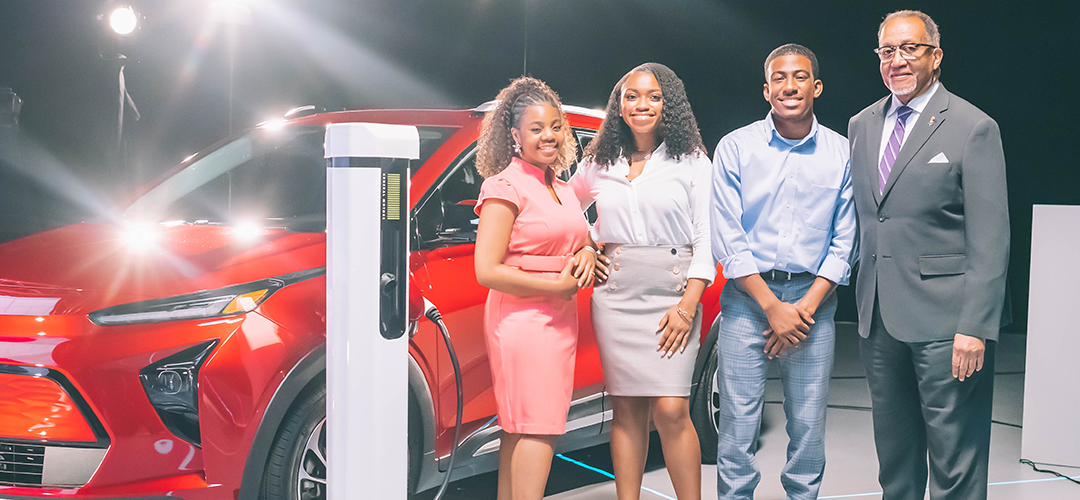 Hawks Head to the Finals!